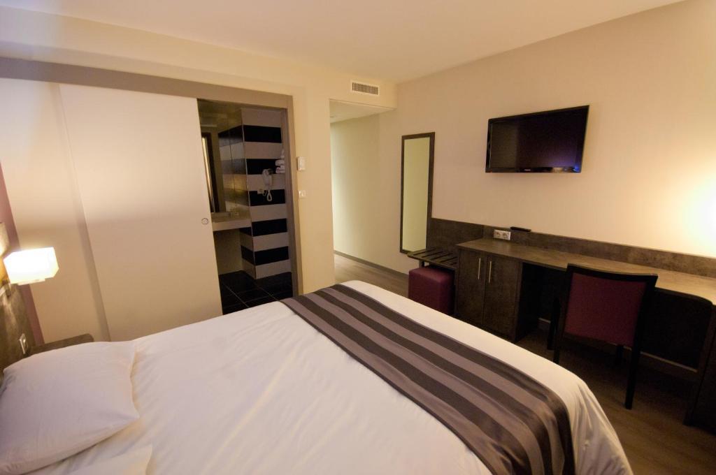 Brit Hotel Confort Saint-Dizier Room photo